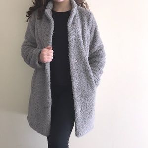 Kenneth Cole puffer 🤗 to feel warm and trendy.